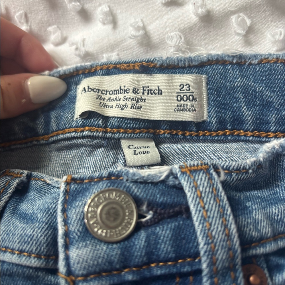 Abercrombie & Fitch Ultra High Rise Blue Jeans